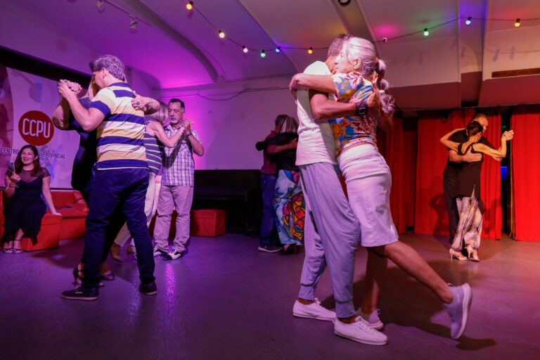 El Centro Cultural Provincial inició su temporada 2024 con bailes de carnaval