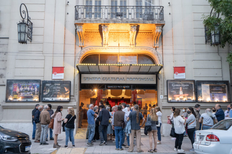 Teatro, circo y música para celebrar al Centro Cultural Provincial