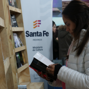 Las editoriales santafesinas presentes en la Feria del Libro “Gente del Agua” de Reconquista