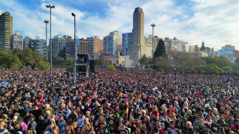 El Día de la Bandera se celebró en Rosario con una gran fiesta popular