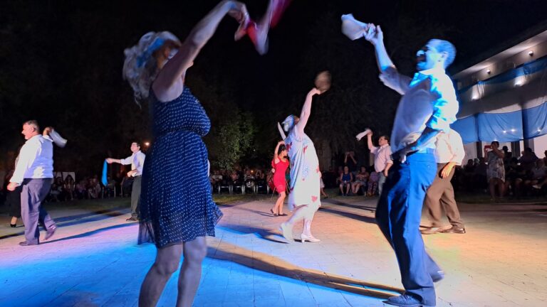El festival “Nosotras” de folklore de mujeres se celebró en CasArijón por primera vez