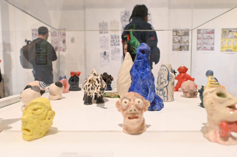 Crack Bang Boom en Plataforma: la Sala de las Miradas exhibe la muestra ZooLanger Rosario 2024