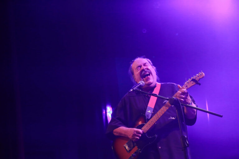 El gran Litto Nebbia celebró a sala llena sus 75 años