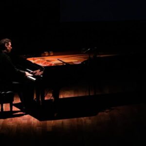 El pianista santafesino Silas Bassa se presentará en el Museo Rosa Galisteo