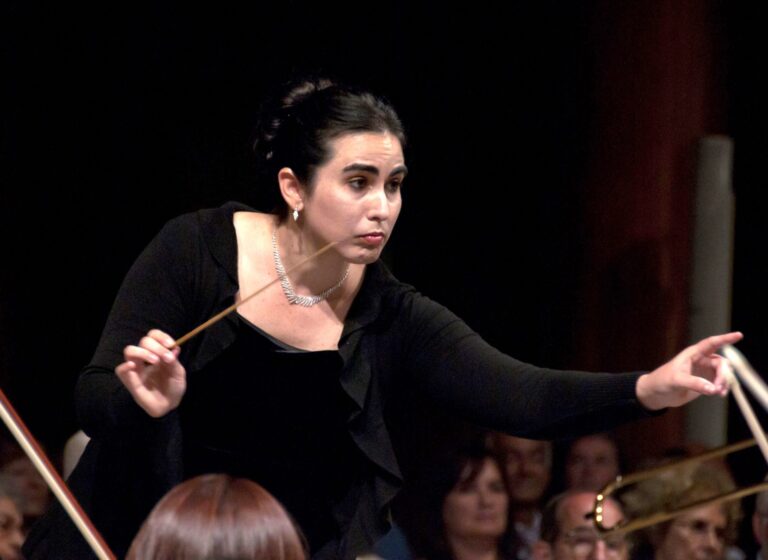 La Sinfónica Provincial de Rosario abre la temporada en el Teatro El Círculo