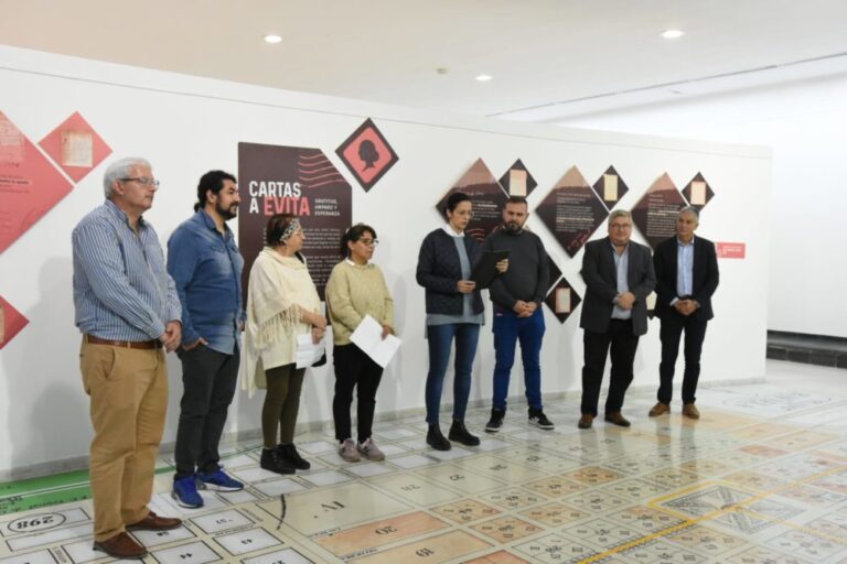 «Cartas a Evita» en el Complejo Cultural del Viejo Mercado