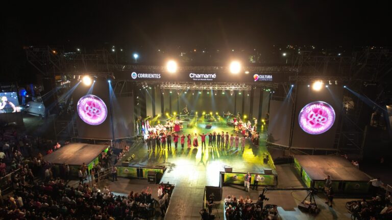 Santa Fe en tu Corazón deleitó al público en la Fiesta Nacional del Chamamé en Corrientes
