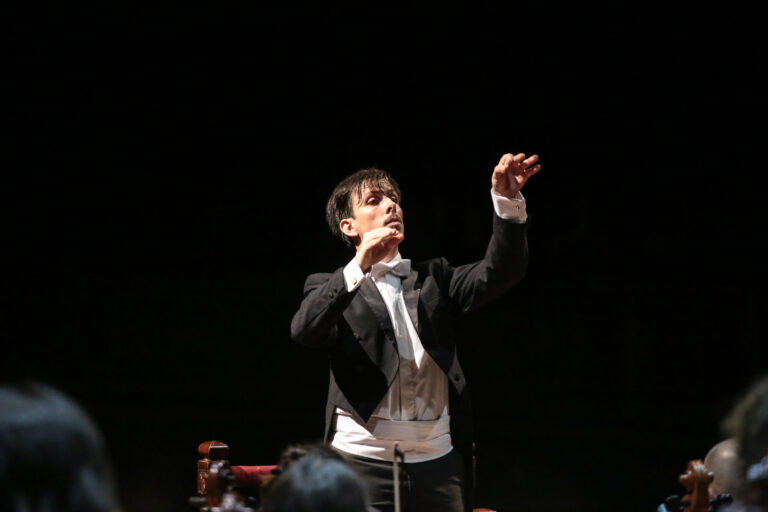 La Sinfónica de Rosario presenta el segundo concierto del ciclo Resonancias Sinfónicas