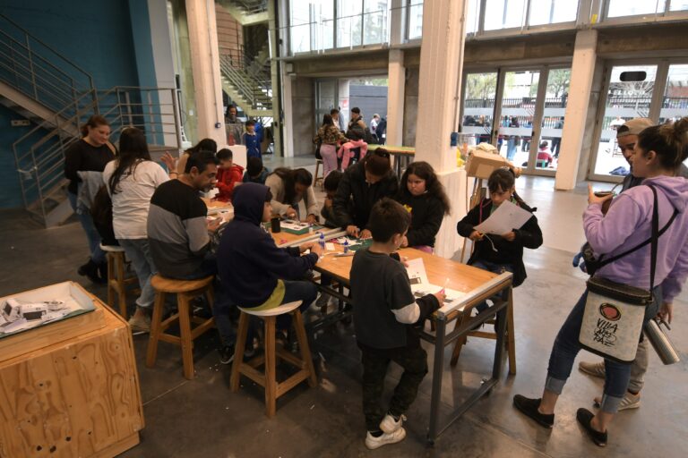 Abierto para jugar en El Molino, Fábrica Cultural