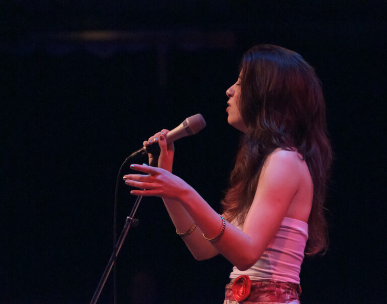 Cecilia Monte presenta Homenaje a la BOSSA NOVA en Plataforma Lavardén