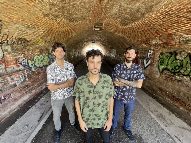 Plataforma de Novedades: Pólvora negra presenta “Otros cauces”, su segundo álbum de estudio
