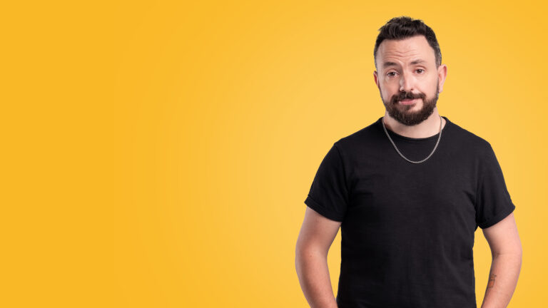 DEMASIADO – Unipersonal de show de stand up de Pablo Molinari en Plataforma Lavardén