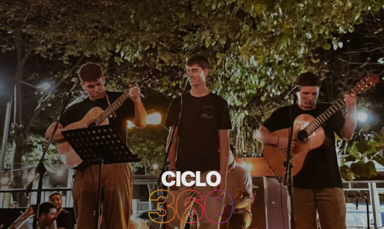 Sin orilla: noche de folclore en el 360º Ideal