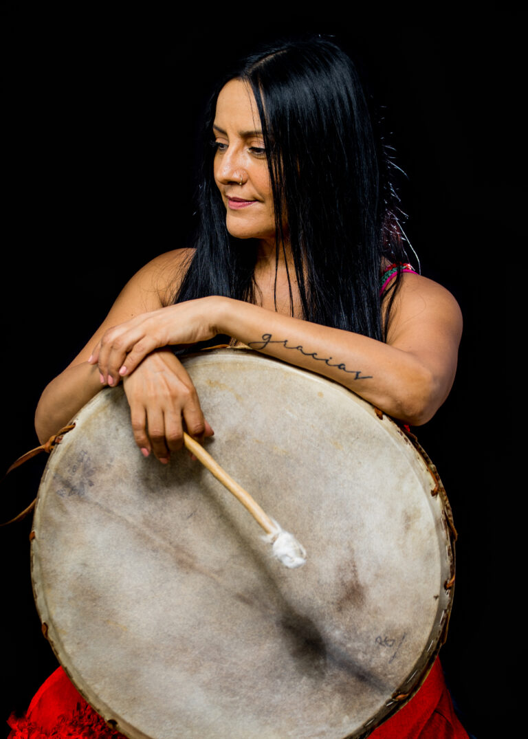 La Bruja Salguero presenta 30 Años, Conciertos en intimidad en Plataforma Lavardén