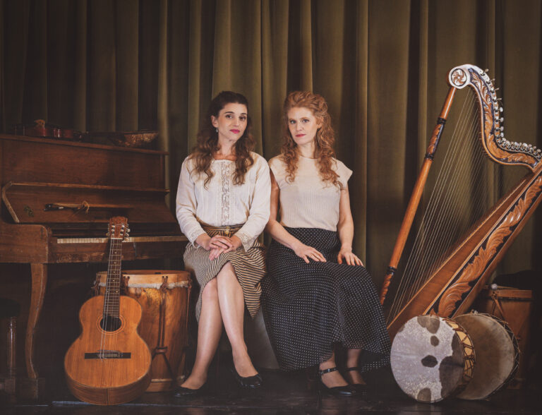 Eva y Nadia presentan Hasta que aclare en Plataforma Lavardén