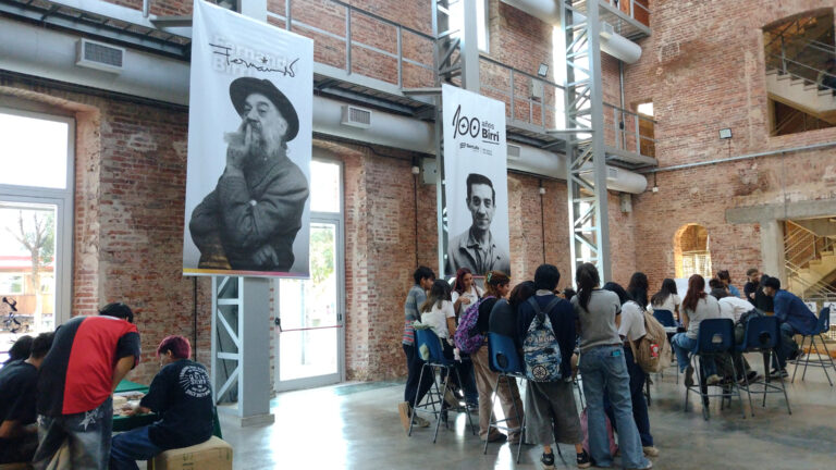 “Fernando Birri 100 años”: una muestra patrimonial que convocó a escuelas y familias
