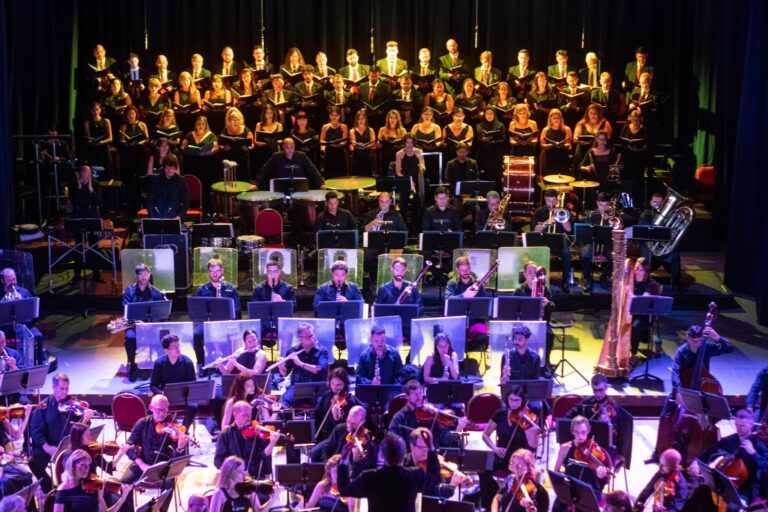 El Coro Polifónico y la Sinfónica santafesina ofrecerán un concierto gratuito