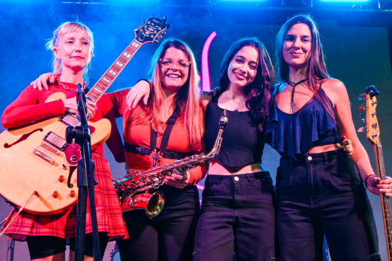 «Swing Sisters» en El Under al CCP
