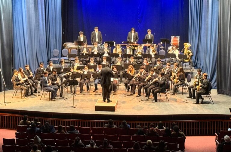 Concierto de la Banda Sinfónica Juvenil de la Escuela de Música Nº 9901