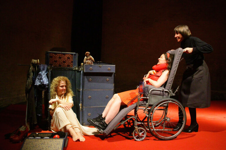 Cada uno conecta el tema de la maternidad, el de la enfermedad y el cuidado, temas universales, con su propia existencia, con su propia experiencia de vida