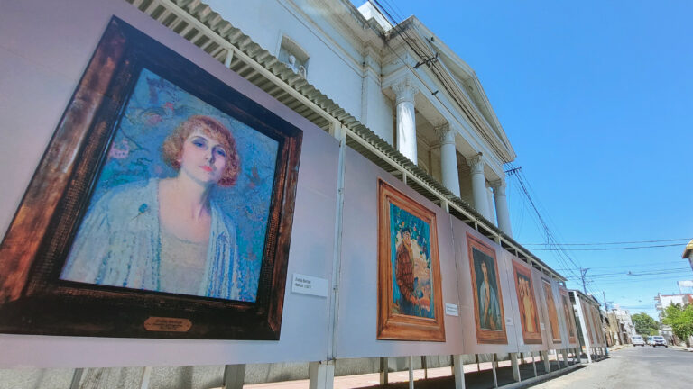 El Rosa celebra con carnaval, cine y arte en vivo