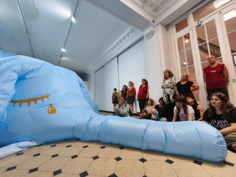 Todo lo que puede decir un elefante dormido