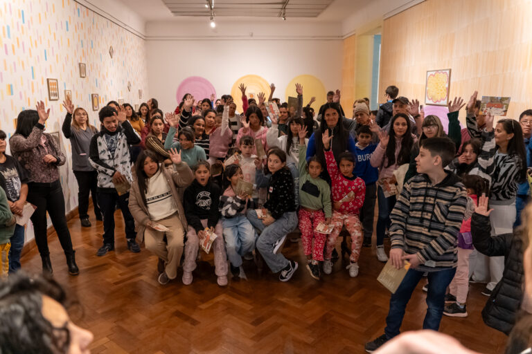 La Feria del Libro de Santa Fe inauguró su 32ª edición, con más de 90 actividades en agenda