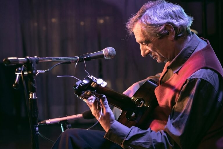Juan Falú