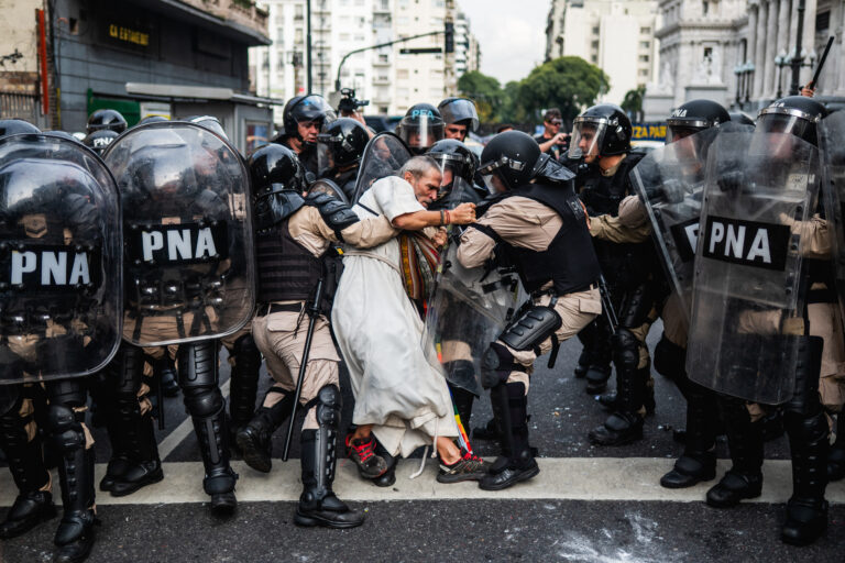 La mirada colectiva en nuestra casa: se inaugura la 37ª Muestra Anual de Fotoperiodismo Argentino